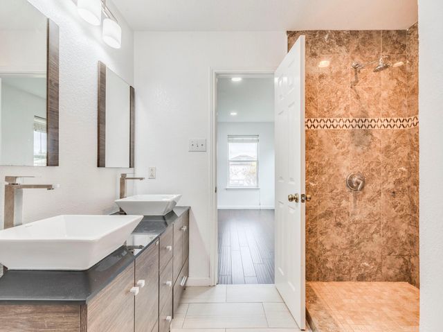 12825 Sexson Ridge CV, Del Valle, TX 78617