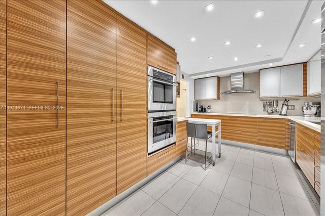 8877 Collins Ave PH-2, Surfside, FL 33154