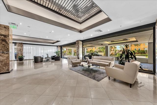 8877 Collins Ave PH-2, Surfside, FL 33154