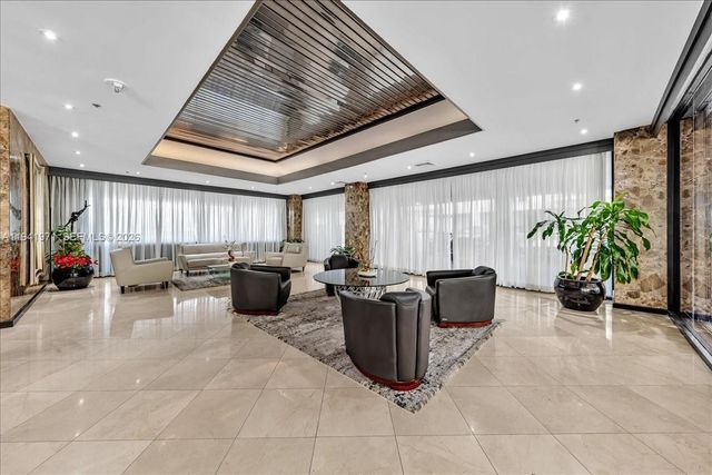 8877 Collins Ave PH-2, Surfside, FL 33154