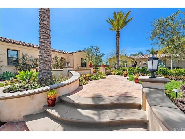 9 Paniolo Road, Ladera Ranch, CA 92694