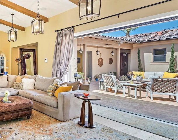 9 Paniolo Road, Ladera Ranch, CA 92694
