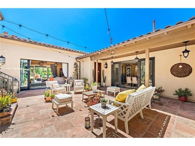 9 Paniolo Road, Ladera Ranch, CA 92694