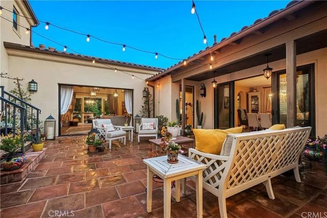 9 Paniolo Road, Ladera Ranch, CA 92694