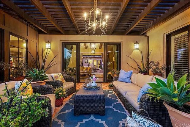 9 Paniolo Road, Ladera Ranch, CA 92694