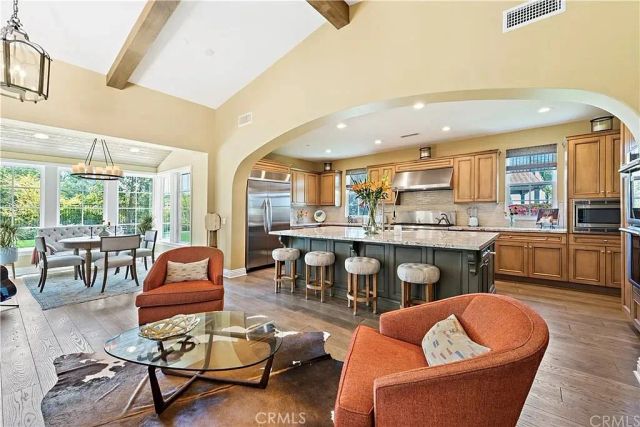 9 Paniolo Road, Ladera Ranch, CA 92694