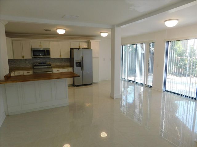 2233 SPRINGWOOD CIRCLE W, Clearwater, FL 33763