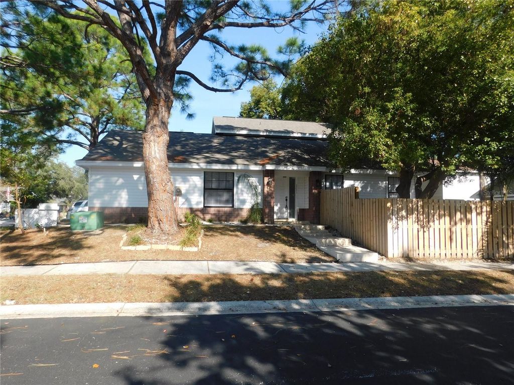 2233 SPRINGWOOD CIRCLE W, Clearwater, FL 33763