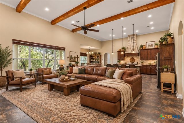 611 Shady Hollow, New Braunfels, TX 78132