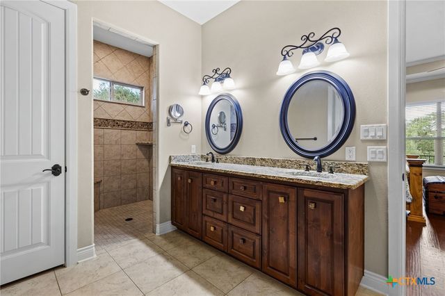 611 Shady Hollow, New Braunfels, TX 78132