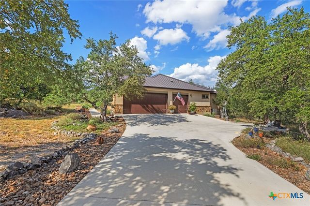 611 Shady Hollow, New Braunfels, TX 78132