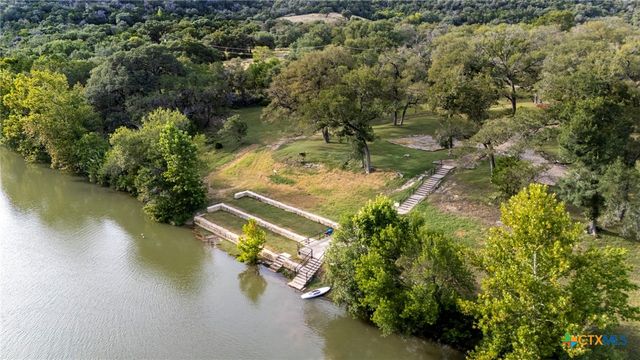 611 Shady Hollow, New Braunfels, TX 78132