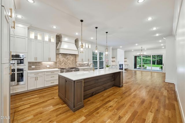 2721 St Marys Street, Raleigh, NC 27609