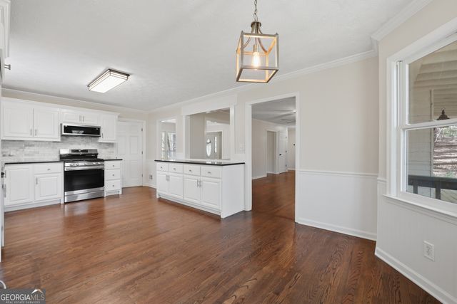 428 Deer Creek Trail, Hoschton, GA 30548