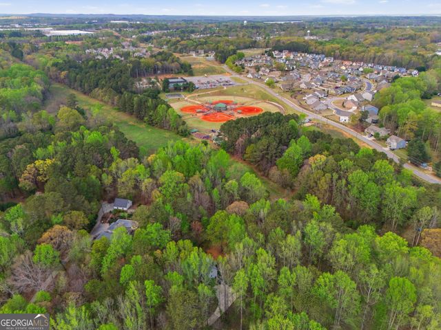 428 Deer Creek Trail, Hoschton, GA 30548