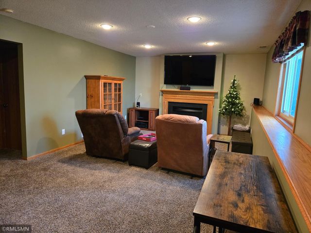 1229 Choke Cherry Road, Lino Lakes, MN 55038