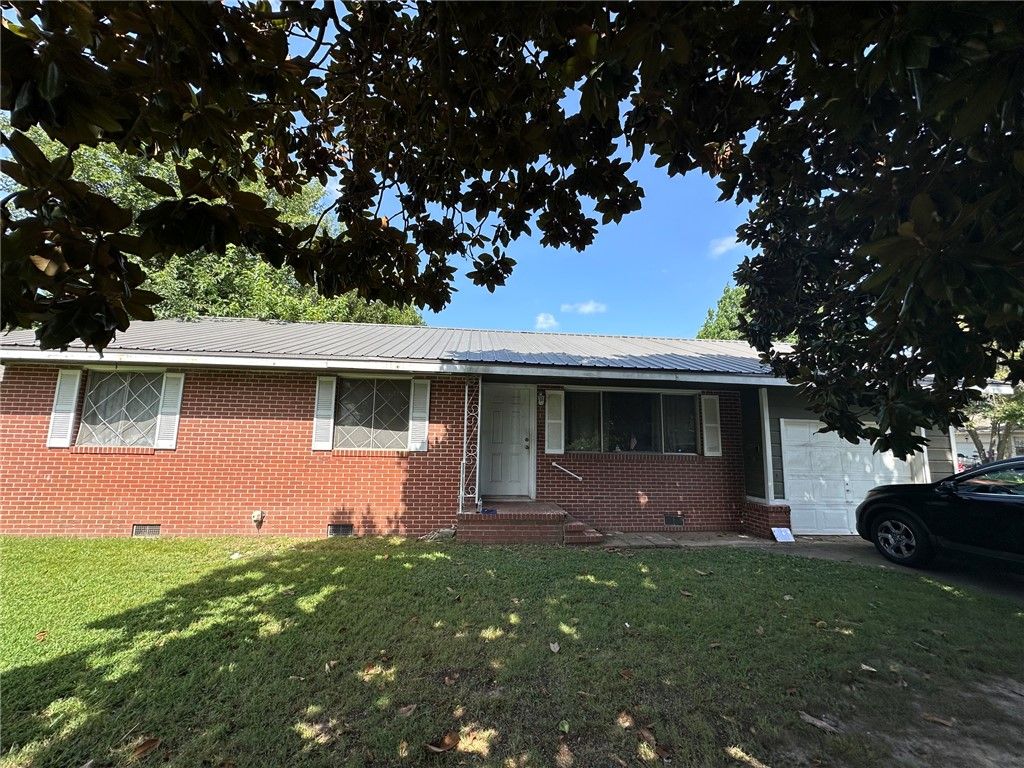 708 Lawndale Drive, Springdale, AR 72764