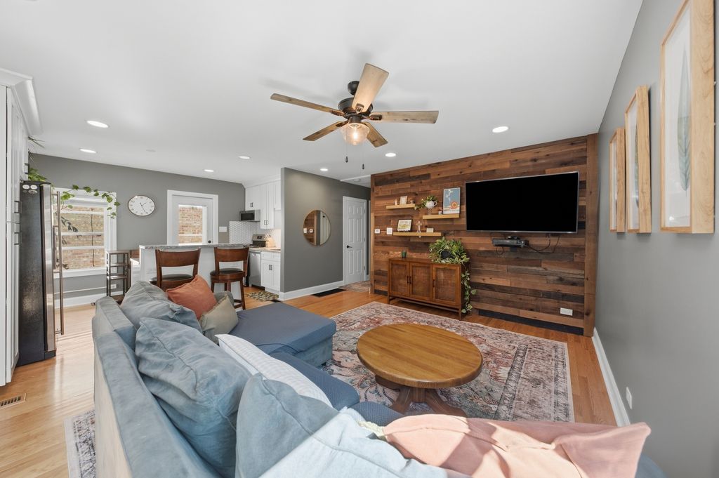 11341 S Talman Avenue, Chicago, IL 60655 — photo 5