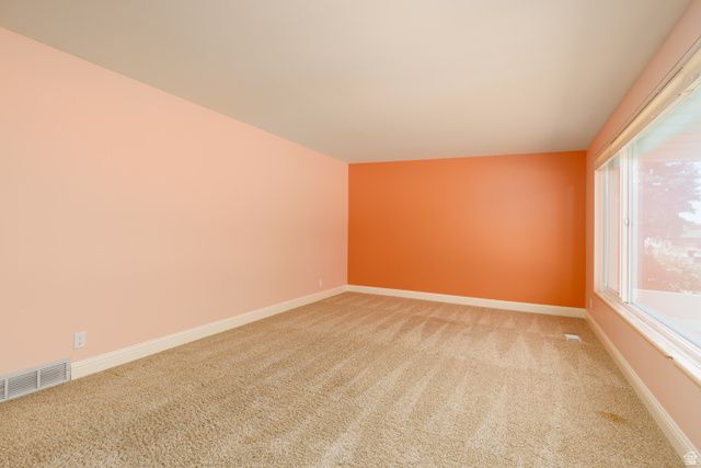 1104 E 5235 S, Murray, UT 84117