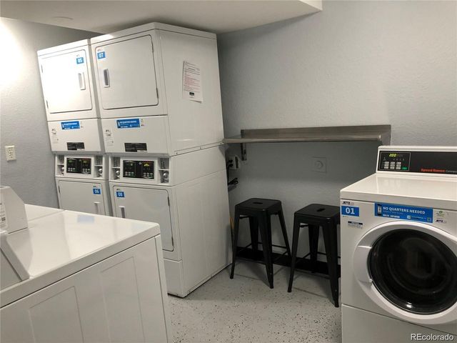 1304 S Parker Rd 240, Denver, CO 80231