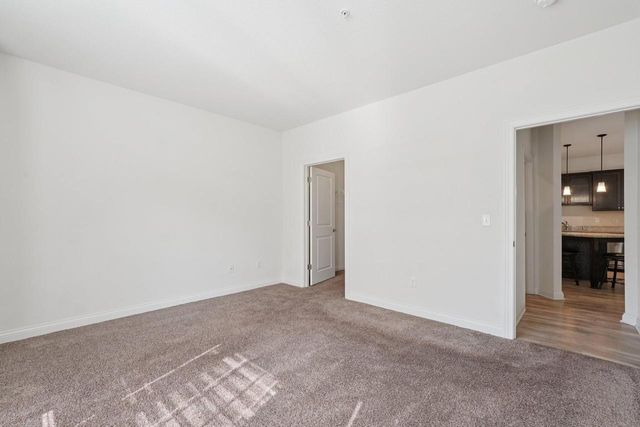 4796 S Lynn DRIVE, New Berlin, WI 53151