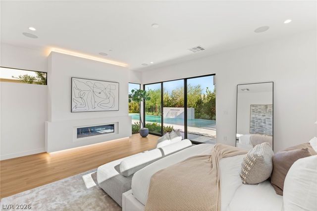 7385 Heron Canyon Court, Las Vegas, NV 89117