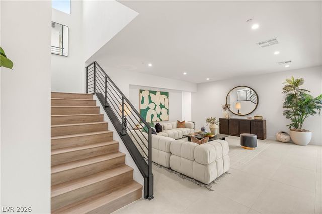 7385 Heron Canyon Court, Las Vegas, NV 89117