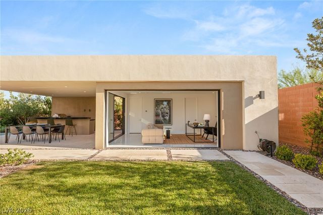 7385 Heron Canyon Court, Las Vegas, NV 89117