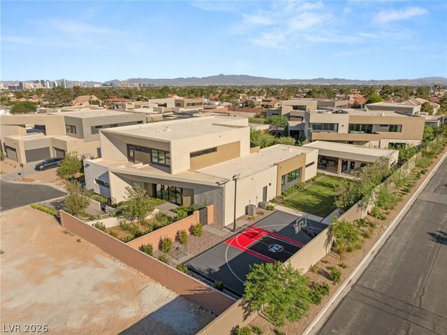 7385 Heron Canyon Court, Las Vegas, NV 89117