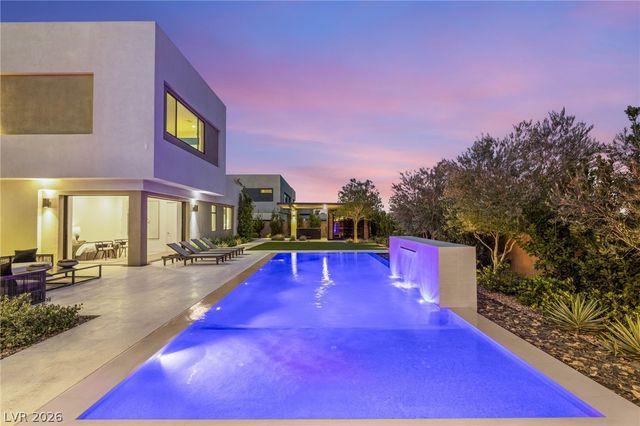 7385 Heron Canyon Court, Las Vegas, NV 89117