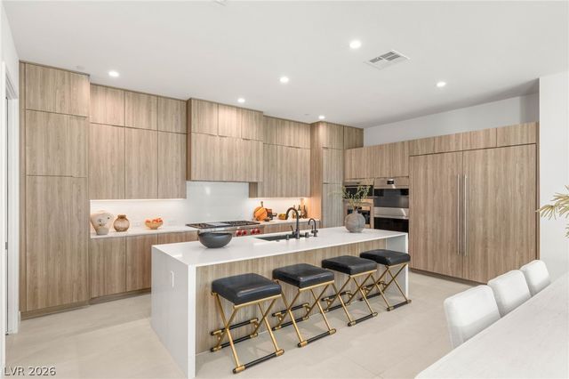 7385 Heron Canyon Court, Las Vegas, NV 89117