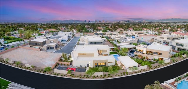 7385 Heron Canyon Court, Las Vegas, NV 89117