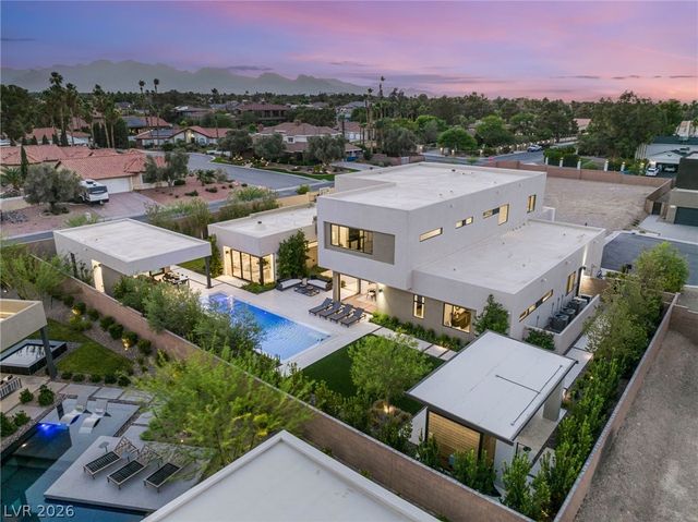 7385 Heron Canyon Court, Las Vegas, NV 89117