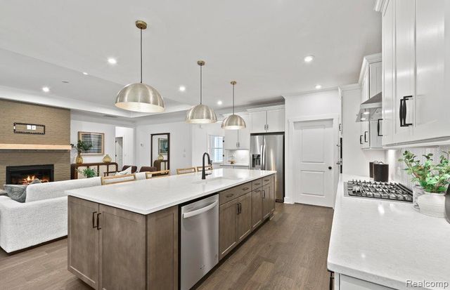 1578 Firefly Trail, Milford, MI 48381