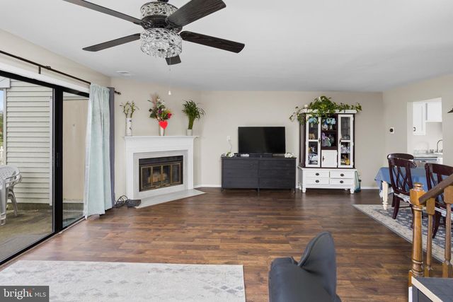 39 BANBURY CT, Robbinsville, NJ 08691