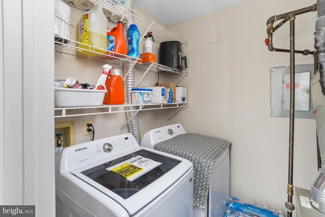 39 BANBURY CT, Robbinsville, NJ 08691