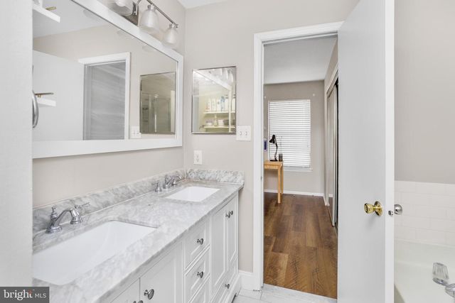 39 BANBURY CT, Robbinsville, NJ 08691