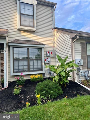 39 BANBURY CT, Robbinsville, NJ 08691