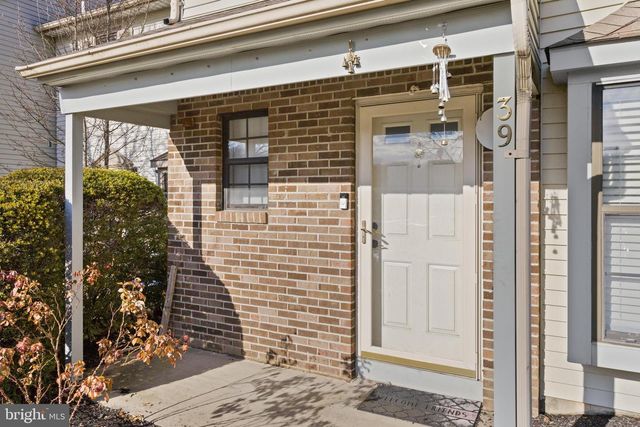 39 BANBURY CT, Robbinsville, NJ 08691