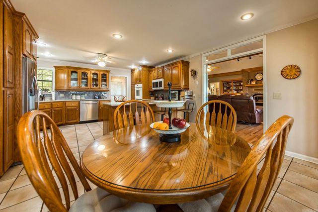 148 Cooper Point Drive, Mountain View, AR 72560