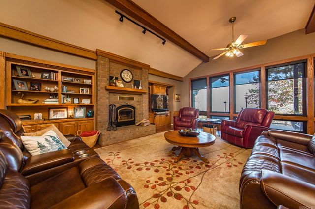 148 Cooper Point Drive, Mountain View, AR 72560