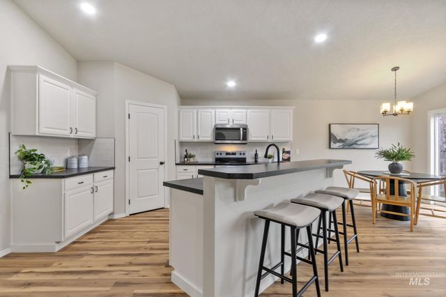 12753 Cultivator St, Caldwell, ID 83607