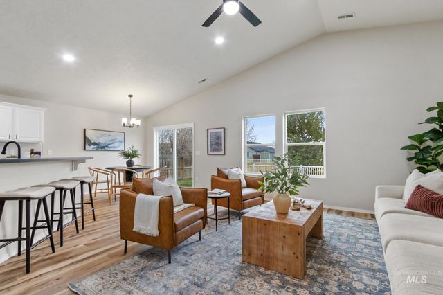 12753 Cultivator St, Caldwell, ID 83607