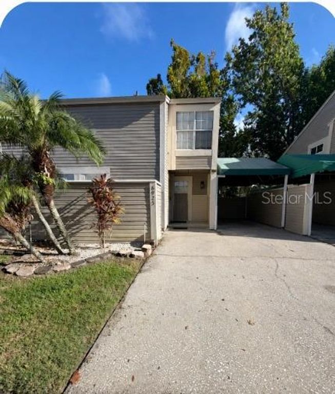 6925 LAKE PLACE COURT, Tampa, FL 33634
