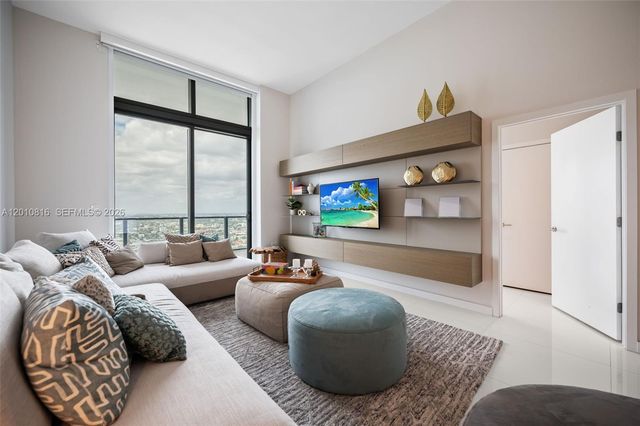 88 SW 7th St PH4301, Miami, FL 33130