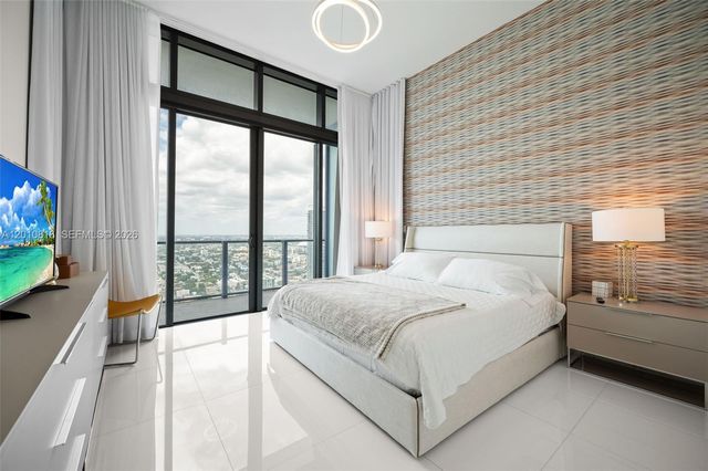 88 SW 7th St PH4301, Miami, FL 33130