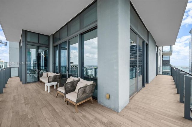 88 SW 7th St PH4301, Miami, FL 33130