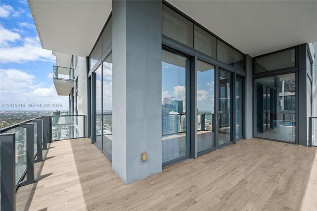 88 SW 7th St PH4301, Miami, FL 33130