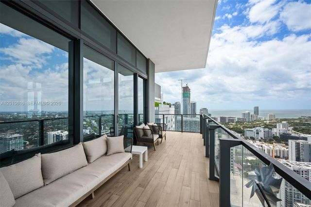 88 SW 7th St PH4301, Miami, FL 33130