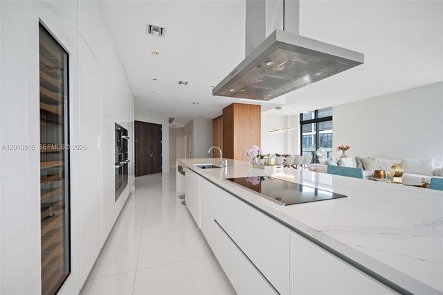 88 SW 7th St PH4301, Miami, FL 33130
